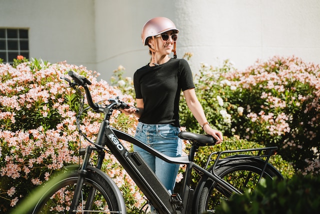 Pedal-Assist vs. Throttle-Control: Choosing the Right E-Bike for You