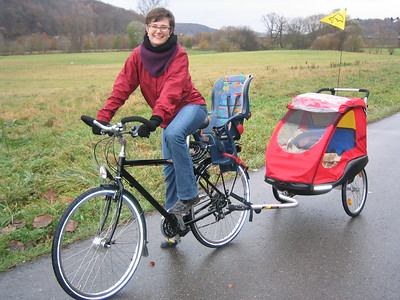 Ultimate Guide: Safely Transporting Kids on Electric Bikes with Child Seats and Trailers