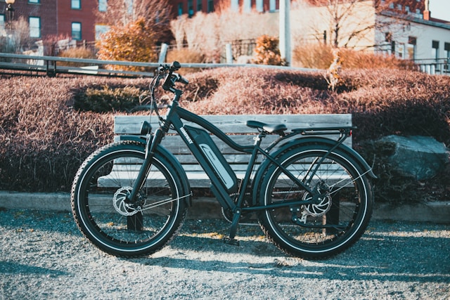 Choosing Your First Electric Bike: Factors to Consider for New Riders