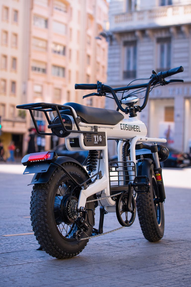 Coswheel T16 Electric Bike on the City Square