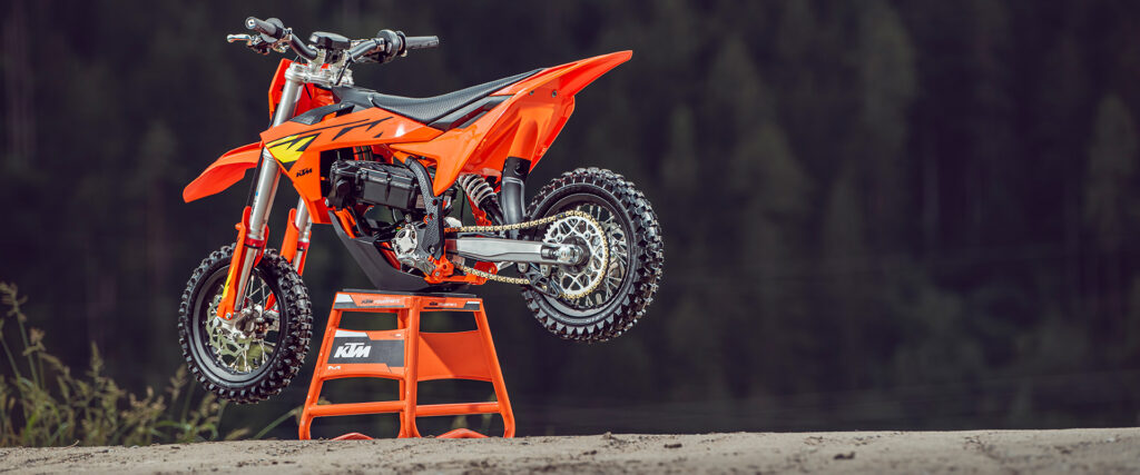 ktm sx e 3 dirt bike