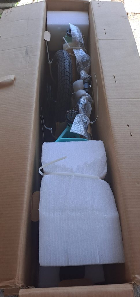 mooncool pop in box