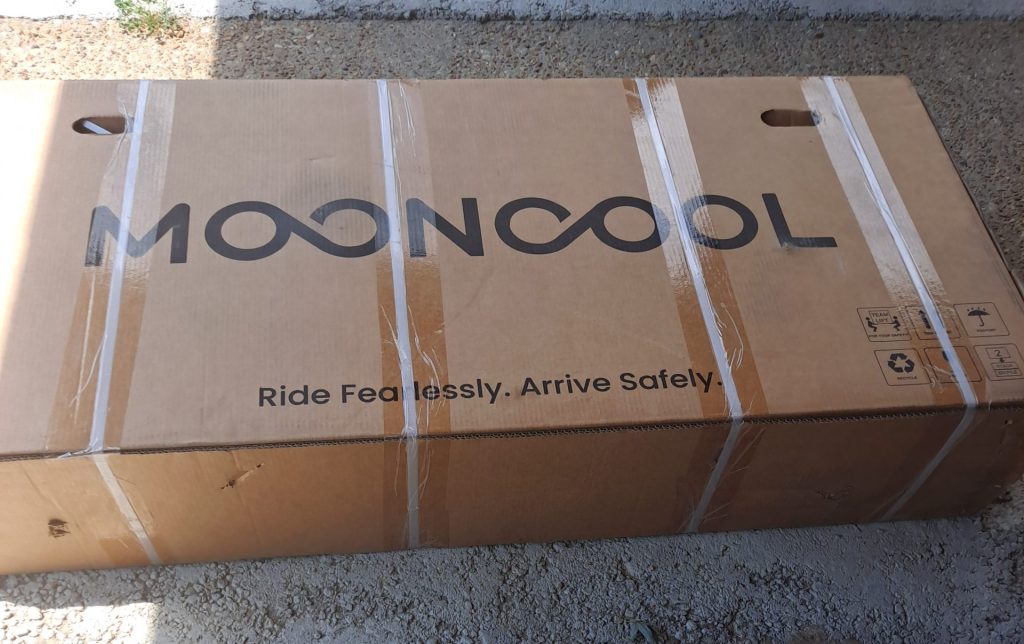 mooncool pop in box